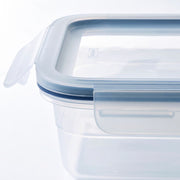 Food containor inside the oven that shows its heat friendliness