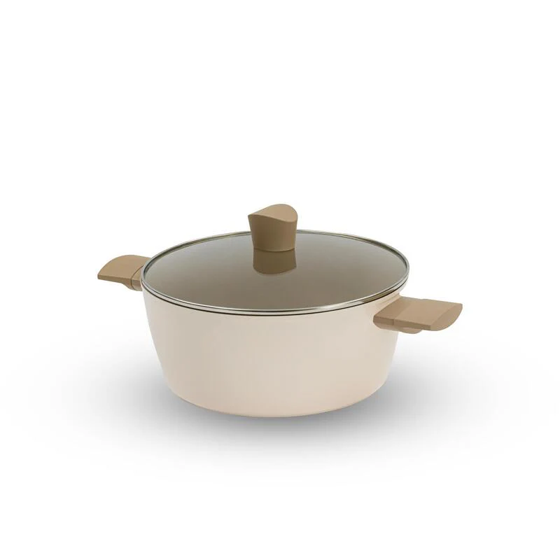 Luna Casserole Pan by Amercook. Coated with forged aluminum with ceramic non-stick interior and lacquer heat resistant exterior with bottom dots induction sturdy bakelite handles - 20CM