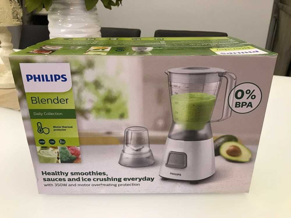 Blender with box showing its apecifications